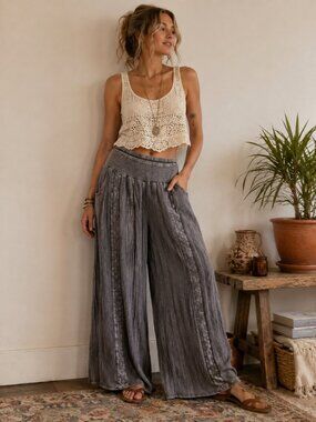 Studio West Gray Boho Wide Leg Pants Crochet Lace Crinkle Pull On M
